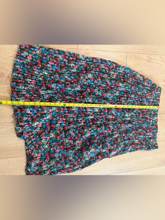 Suzy Shier Floral Pleated Midi Skirt in Green, Pink and Blue size L brand new - Picture 5 of 6